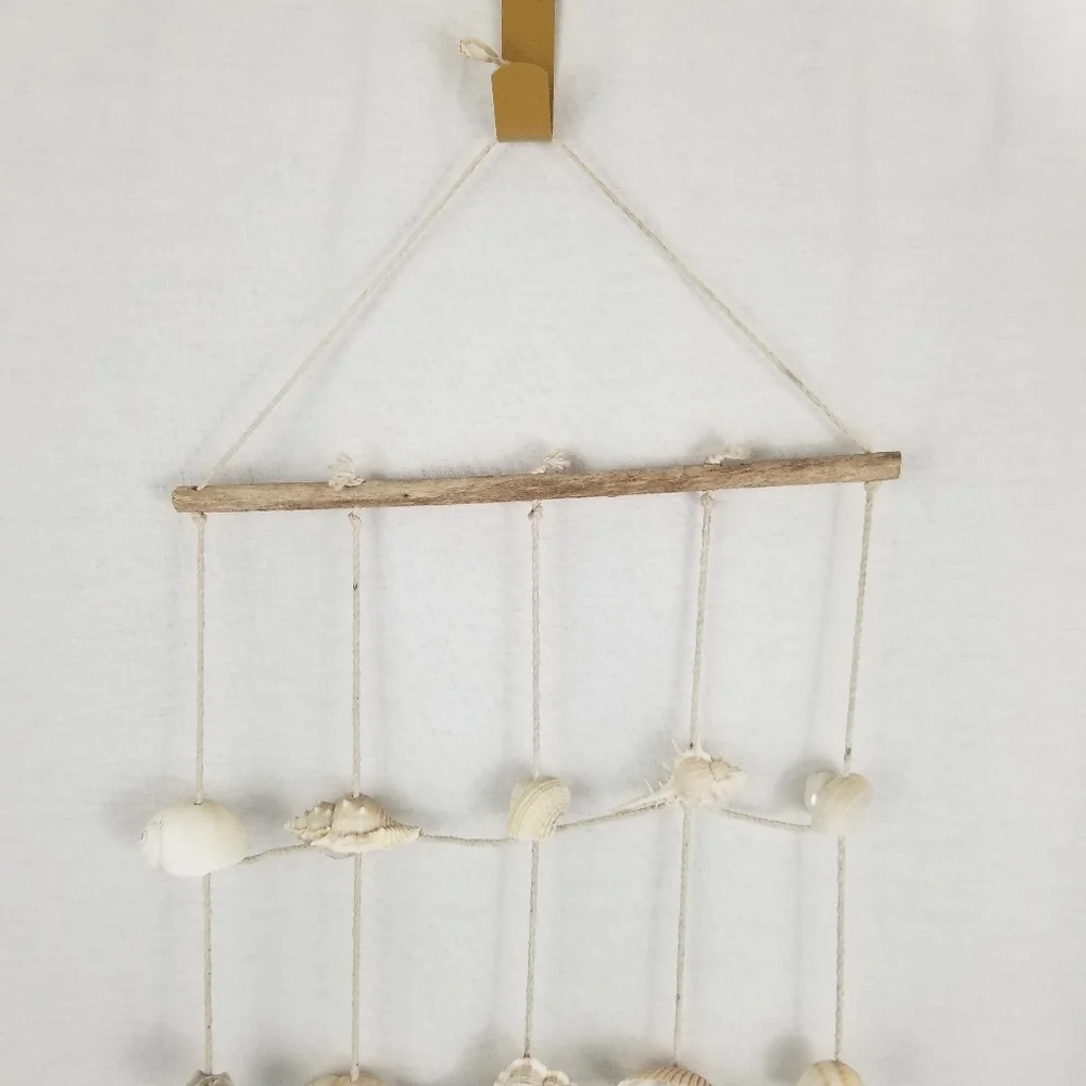 Neutral Shell and Driftwood Hanging Wall Decor